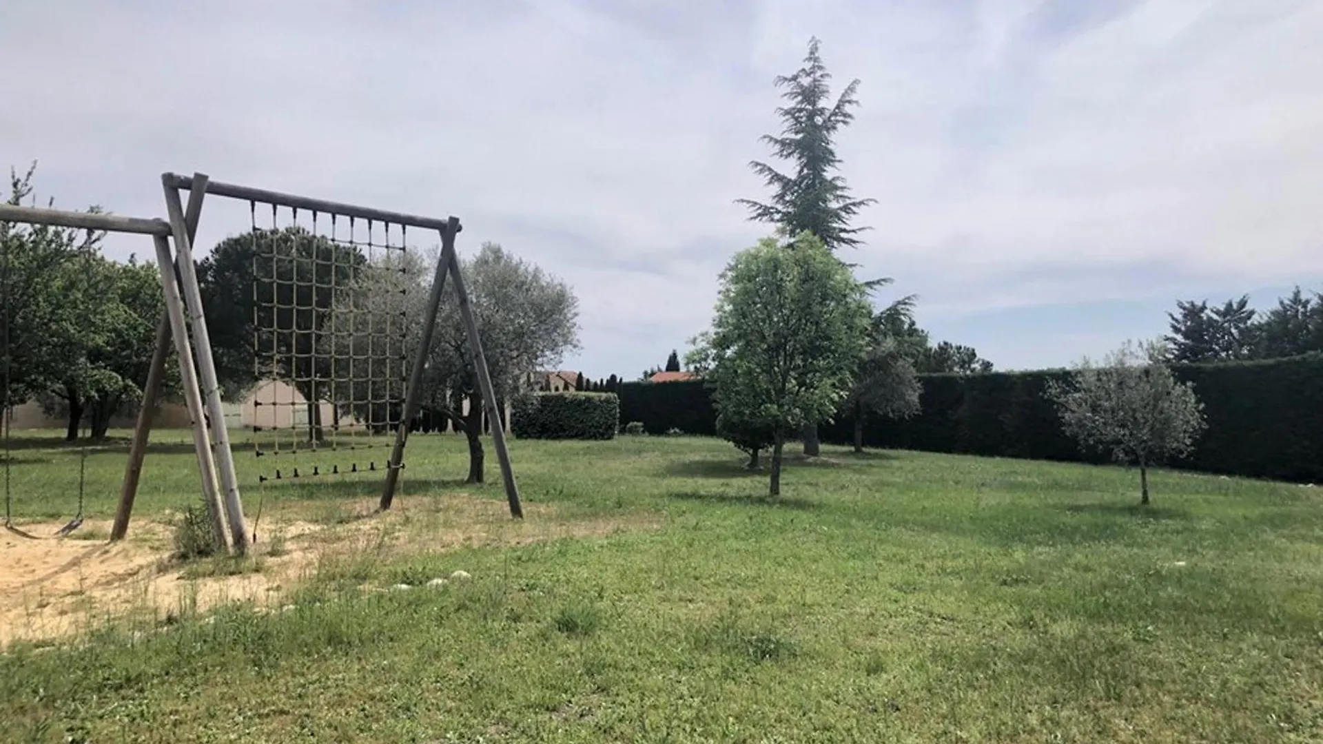 Apartment Appartement Spacieux Au Coeur De Valensole Avec Piscine - Fr-1-822-11 Brunet